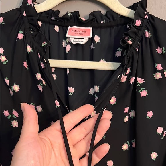 Kate Spade Sleeveless Black Floral Ruffle Sleeve Top - Picture 3 of 4